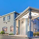Travelodge by Wyndham St. Louis