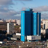 Park Tower Hotel