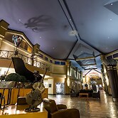 Royal Hotel Edmonton Airport, Trademark Collection by Wyndham