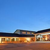 AmericInn by Wyndham Marshall