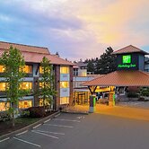 Holiday Inn Victoria Elk Lake by IHG