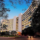 Lakeside Chalet - Mumbai, Marriott Executive Apartments