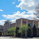 Comfort Inn & Suites Grafton - Cedarburg
