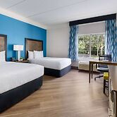 La Quinta Inn & Suites by Wyndham Tampa Brandon Regency Park