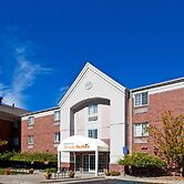 Sonesta Simply Suites Detroit Southfield