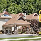 Super 8 by Wyndham Cherokee