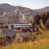 Pan Pacific Whistler Mountainside