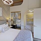 The Crestwood Condominiums