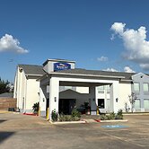 Baymont by Wyndham Iowa Lake Charles