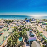 The Lighthouse Resort Inn & Suites