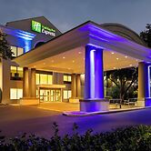 Holiday Inn Express And Suites Hagerstown by IHG