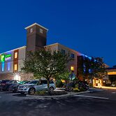 Holiday Inn Express & Suites Absecon-Atlantic City by IHG