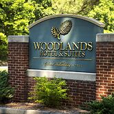 Williamsburg Woodlands Hotel & Suites, an official Colonial Williamsbu