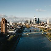 Lindner Hotel Frankfurt Main Plaza, part of JdV by Hyatt