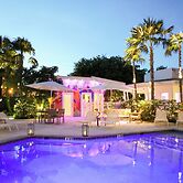 Orchid Key Inn - Adults Only