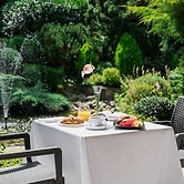 Booking Hotel & Spa