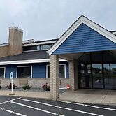 AmericInn by Wyndham Ladysmith