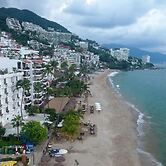 Emperador Vallarta Beachfront Hotel and Suites