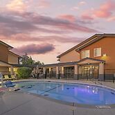 Best Western Antelope Inn & Suites