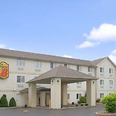 Super 8 by Wyndham Pontoon Beach IL/St. Louis MO Area