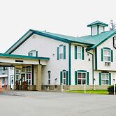 Super 8 by Wyndham 100 Mile House