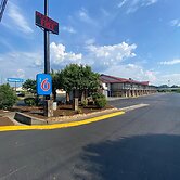 Motel 6 Manchester, TN