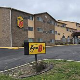 Super 8 by Wyndham Kansas City