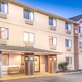 Super 8 by Wyndham Wheeling WV