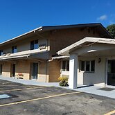 Knights Inn Franklin, PA