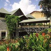 Universal’s Loews Royal Pacific Resort