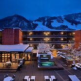Aspen Square Condominium Hotel
