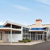 Travelodge by Wyndham Richmond Hill