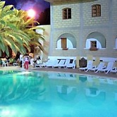 Hotel Akrabello