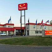 Econo Lodge Inn & Suites