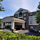 Holiday Inn Express Apex - Raleigh by IHG