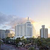 Loews Miami Beach Hotel – South Beach