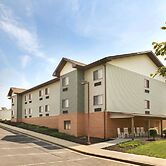 Travelodge by Wyndham Brunswick near Frederick