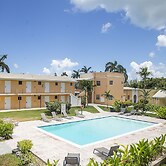 Orange Hill Beach Inn