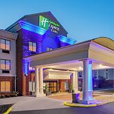 Holiday Inn Express & Suites Lancaster by IHG