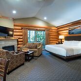 Tigh-Na-Mara Seaside Spa Resort