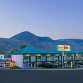 Scott's Inn and Suites