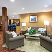 Microtel Inn & Suites by Wyndham Raton