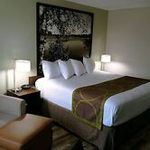 Super 8 by Wyndham Alexandria MN