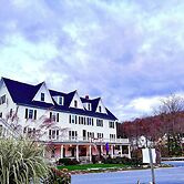 Echo Lake Inn
