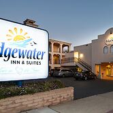 Edgewater Inn And Suites