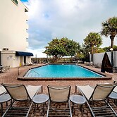 La Quinta Inn & Suites by Wyndham Cocoa Beach Oceanfront