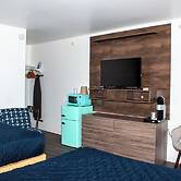 Flagship Inn and Suites