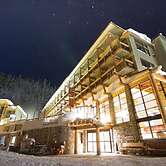 Sunshine Mountain Lodge