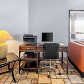 Days Inn by Wyndham Buckeye