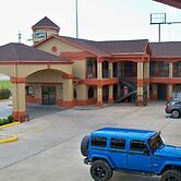 Scottish Inn & Suites